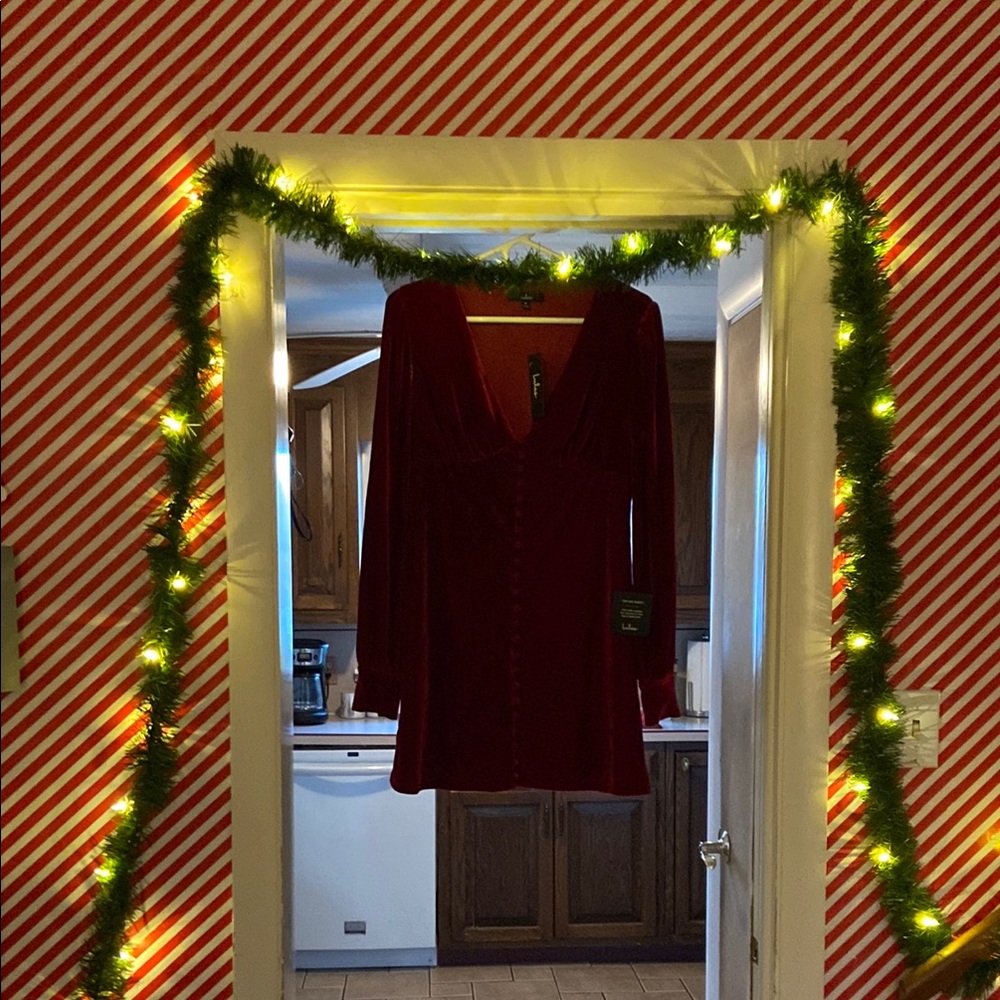 Red Velvet Holiday Dress Lulu’s